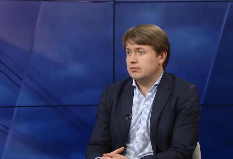 Чого очікувати від надзвичайного стану звичайним громадянам – детальне інтерв'ю з експертом
Чого очікувати від надзвичайного стану звичайним громадянам – детальне інтерв'ю з експертом