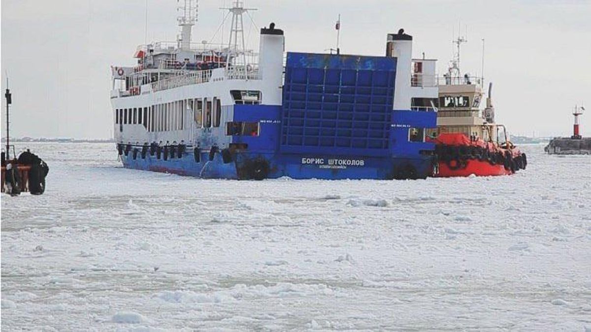 На Керченской переправе водители устроили бунт На Керченской переправе водители устроили бунт