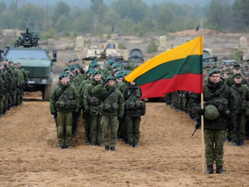РФ обвинила в "изнасиловании" очередной девочки военных Литвы