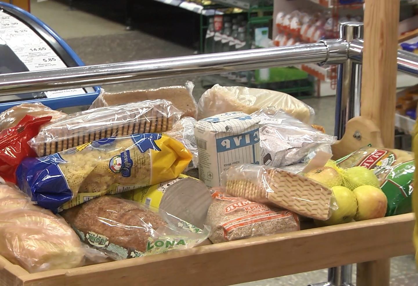 Полички з безкоштовними продуктами з'явились на Черкащині Полички з безкоштовними продуктами з'явились на Черкащині