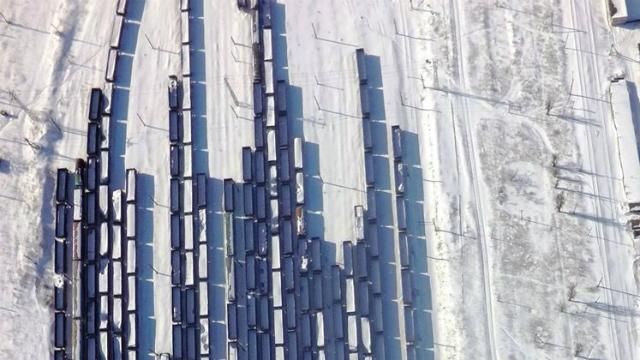 В окупованому Дебальцевому вже стоять десятки вагонів з антрацитом: з'явились фото В окупованому Дебальцевому вже стоять десятки вагонів з антрацитом: з'явились фото