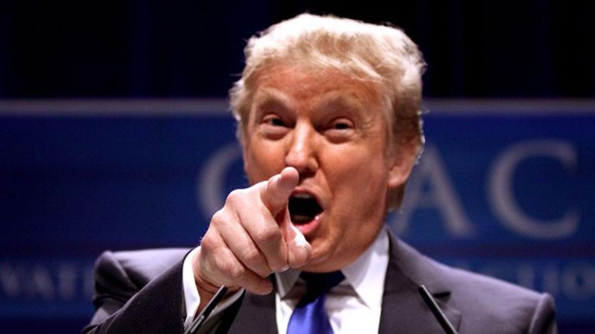 Трамп обозвал "врагами народа" топовые американские СМИ Трамп обозвал "врагами народа" топовые американские СМИ