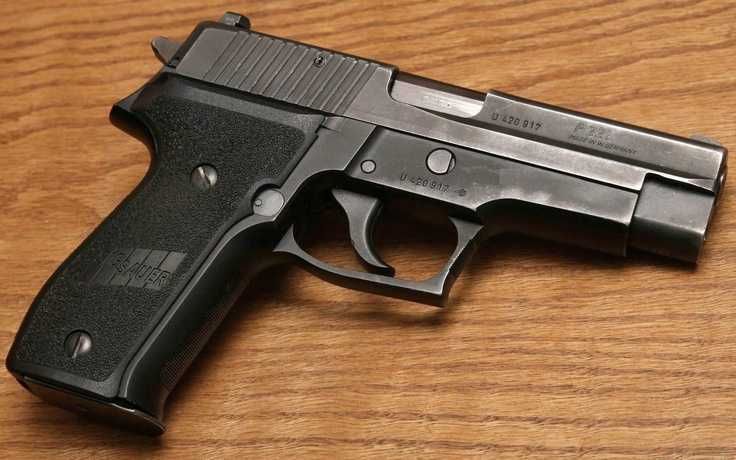 В Одессе обстреляли автобус с пассажирами В Одессе обстреляли автобус с пассажирами