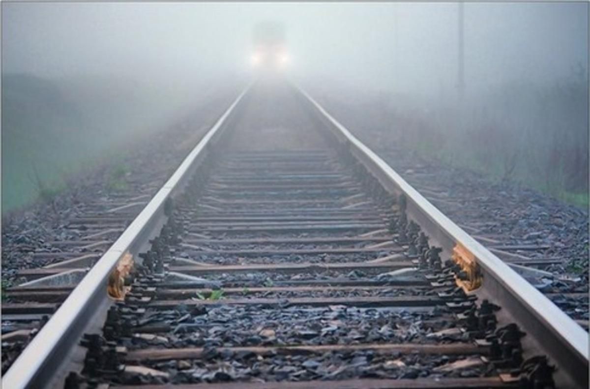 Супружеская пара погибла под колесами поезда в Винницкой области