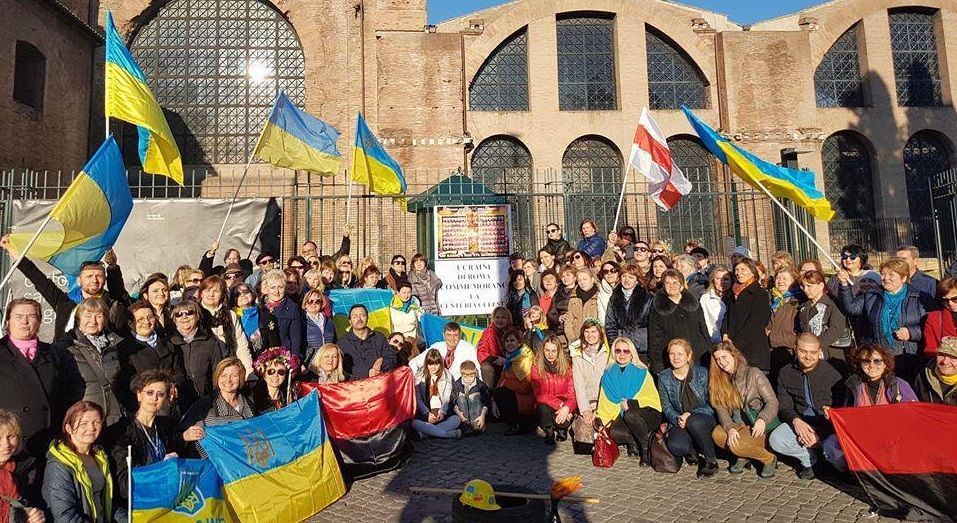 В Римі вшанували загиблих на Майдані: опублікували фото та відео