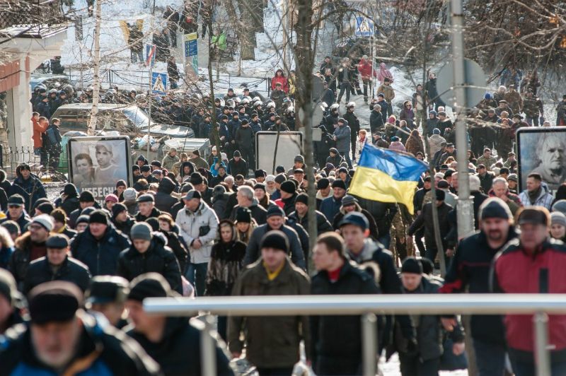 Активисты собираются провести на Майдане всю ночь