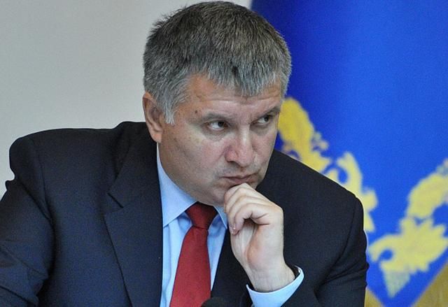 Аваков заявив, що навіть без блокади торгівля з Донбасом неможлива