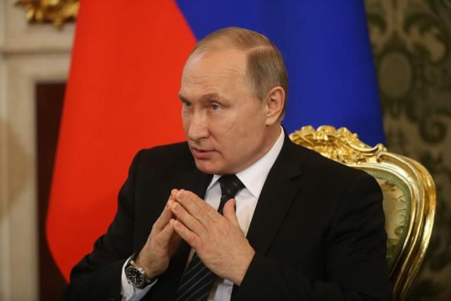 Перед встречей с Трампом Путин собирает на него особое досье Перед встречей с Трампом Путин собирает на него особое досье