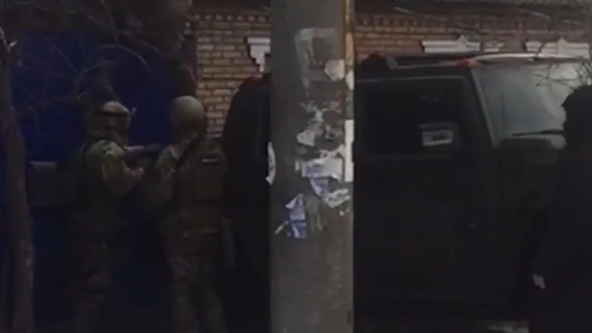 Полиция провела массовые обыски и аресты по всей Украине