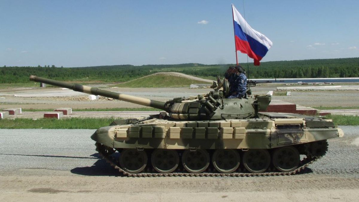 Танки и ЗРК: что Россия поставляет террористам Донбасса Танки и ЗРК: что Россия поставляет террористам Донбасса