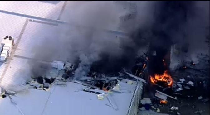 Авіакатастрофа у Австралії: літак впав на торговий центр. Фото, відео