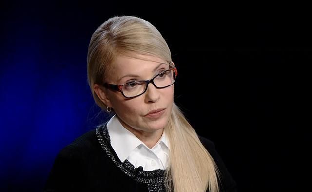 Тимошенко назвала "піаром" відмову Савченко від недоторканності