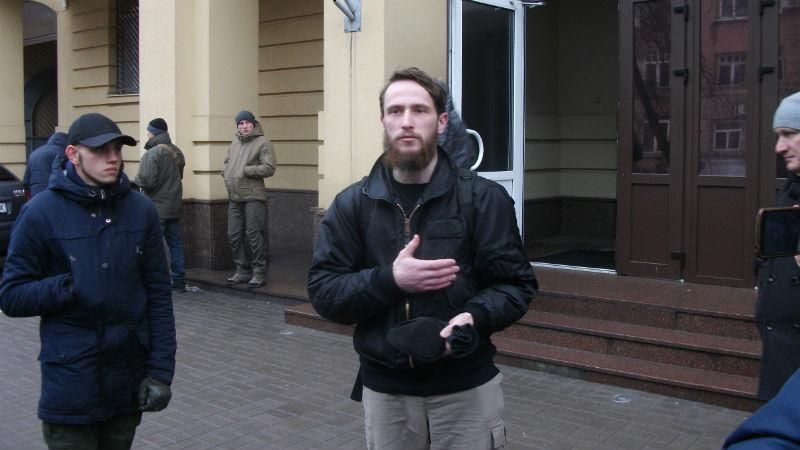 Погрожували знищити сім'ю: лідер "Білого молоту" розповів деталі свого викрадення Погрожували знищити сім'ю: лідер "Білого молоту" розповів деталі свого викрадення