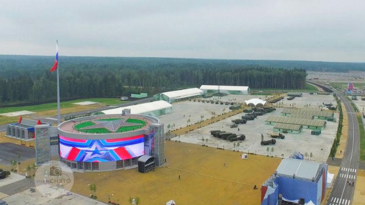 В Росії побудують "Рейхстаг" для підлітків В Росії побудують "Рейхстаг" для підлітків