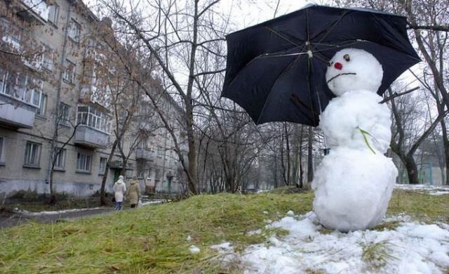 Весняна погода в Україні принесе небезпеку в горах і підтоплення