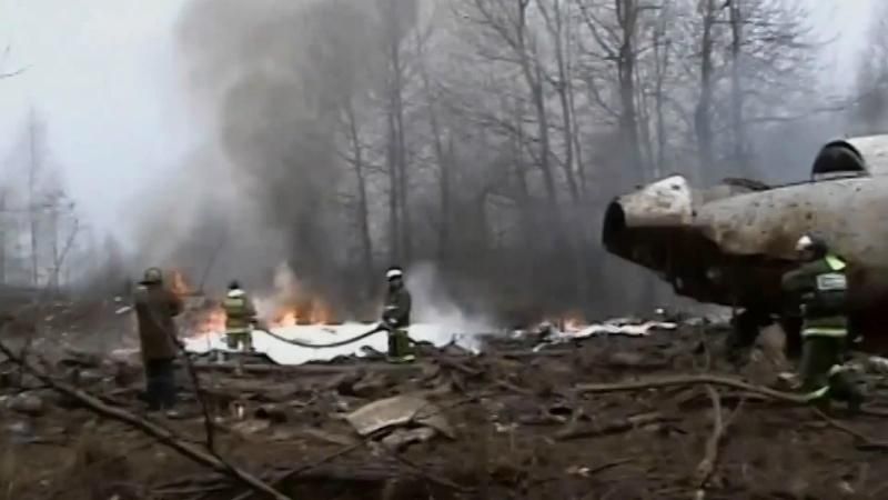Британці перевірять залишки польського Ту-154 на наявність вибухових речовин
