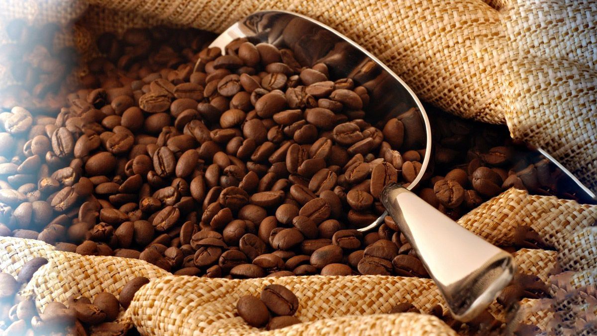 "Найкавовіша" країна світу вперше купуватиме каву за кордоном