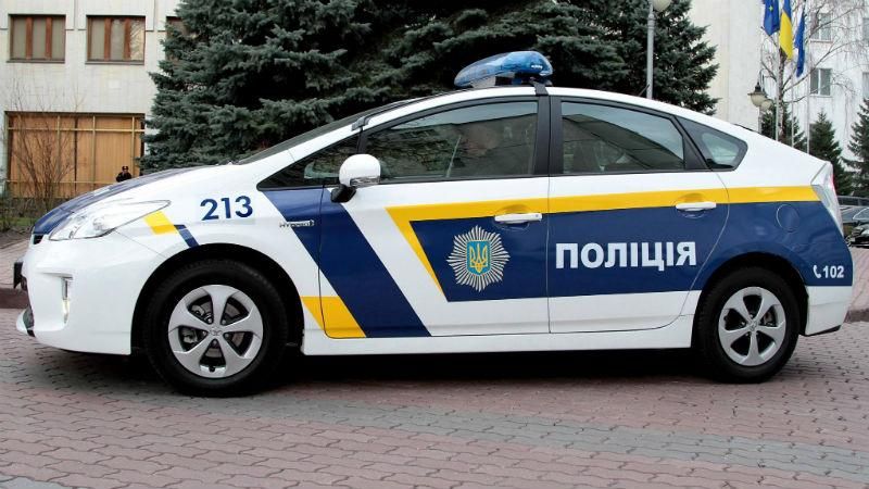 Полицейский сбил человека на пешеходном переходе Полицейский сбил человека на пешеходном переходе