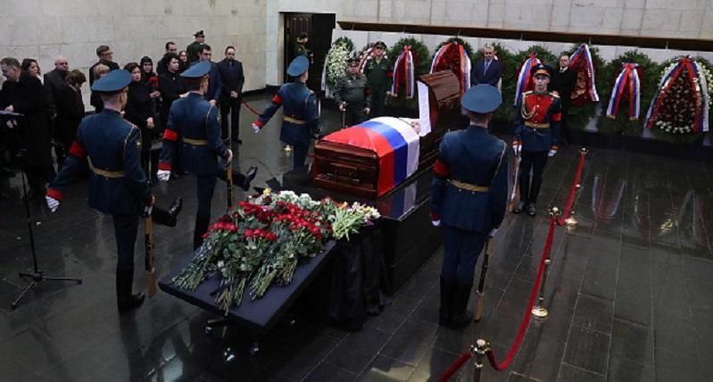 В Москве похоронили Виталия Чуркина: фоторепортаж