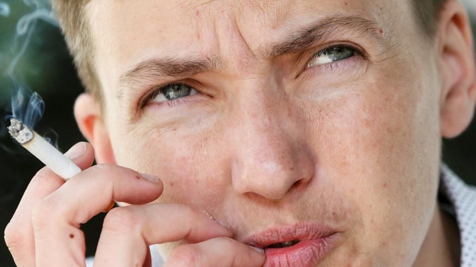 Как Савченко посещала пленных украинцев в "ДНР": появилось видео Как Савченко посещала пленных украинцев в "ДНР": появилось видео