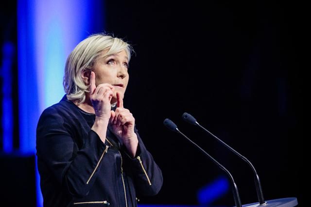 Подрузі Путіна пророкують поразку на виборах президента Франції Подрузі Путіна пророкують поразку на виборах президента Франції