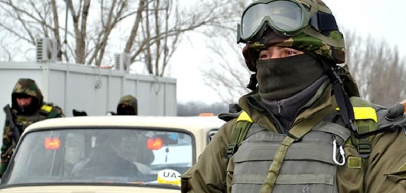 Нацгвардейцы поймали в зоне АТО 10 пособников террористов Нацгвардейцы поймали в зоне АТО 10 пособников террористов