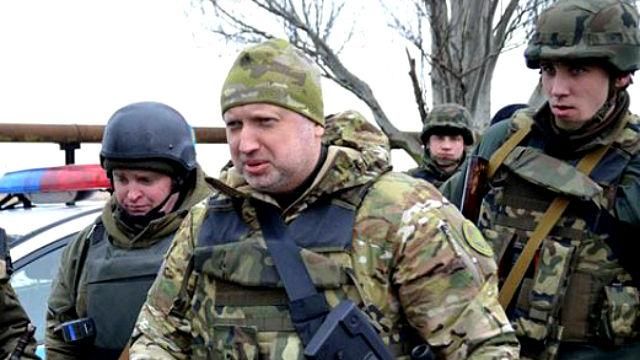 Турчинов пояснив, чому запровадив АТО, а не ввів воєнний стан Турчинов пояснив, чому запровадив АТО, а не ввів воєнний стан