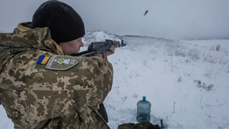 Бойовики цинічно обстріляли українські позиції: є поранений