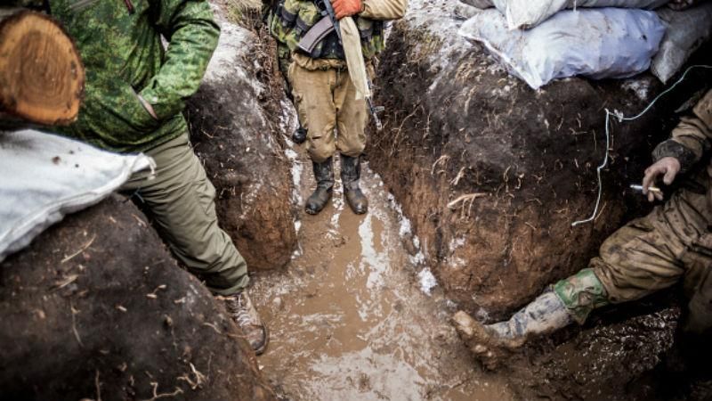 П'янющі бойовики увірвалися в школу і погрожували дітям