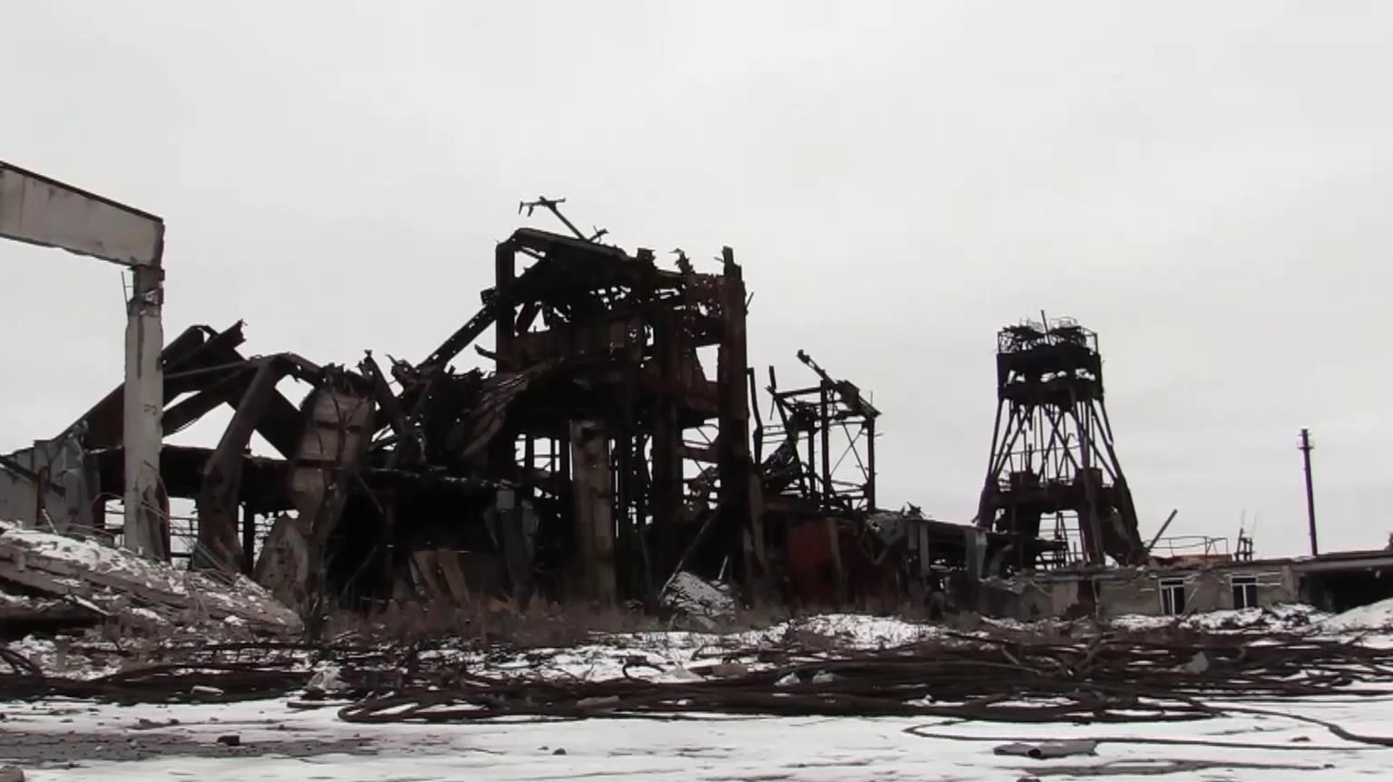 Бойовики просто намагаються зрівняти позицію українців під Авдіївкою з землею, – журналіст Бойовики просто намагаються зрівняти позицію українців під Авдіївкою з землею, – журналіст