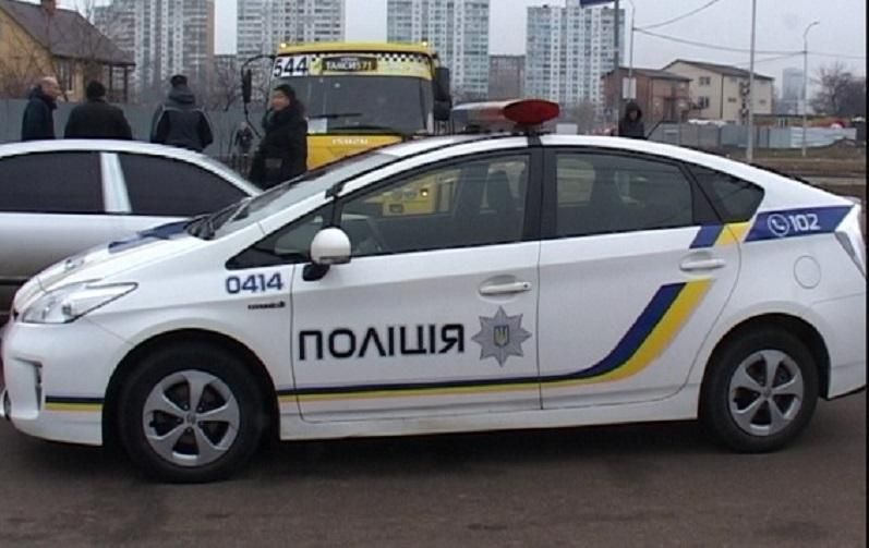 Угон маршрутки в Киеве: опубликовали фото и видео Угон маршрутки в Киеве: опубликовали фото и видео