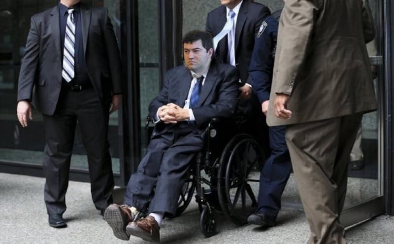 Блокада Насірова в Феофанії: як соцмережі зреагували на затримання топ-чиновника Блокада Насірова в Феофанії: як соцмережі зреагували на затримання топ-чиновника