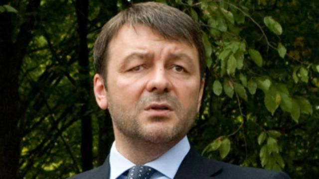 Екс-керівнику ДУСі повідомили про підозру: вдома знайшли золото і мільйон євро