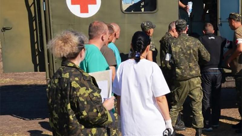 Це "наш" чи ЗСУ, – нейрохірург розповів про особливості роботи в АТО Це "наш" чи ЗСУ, – нейрохірург розповів про особливості роботи в АТО