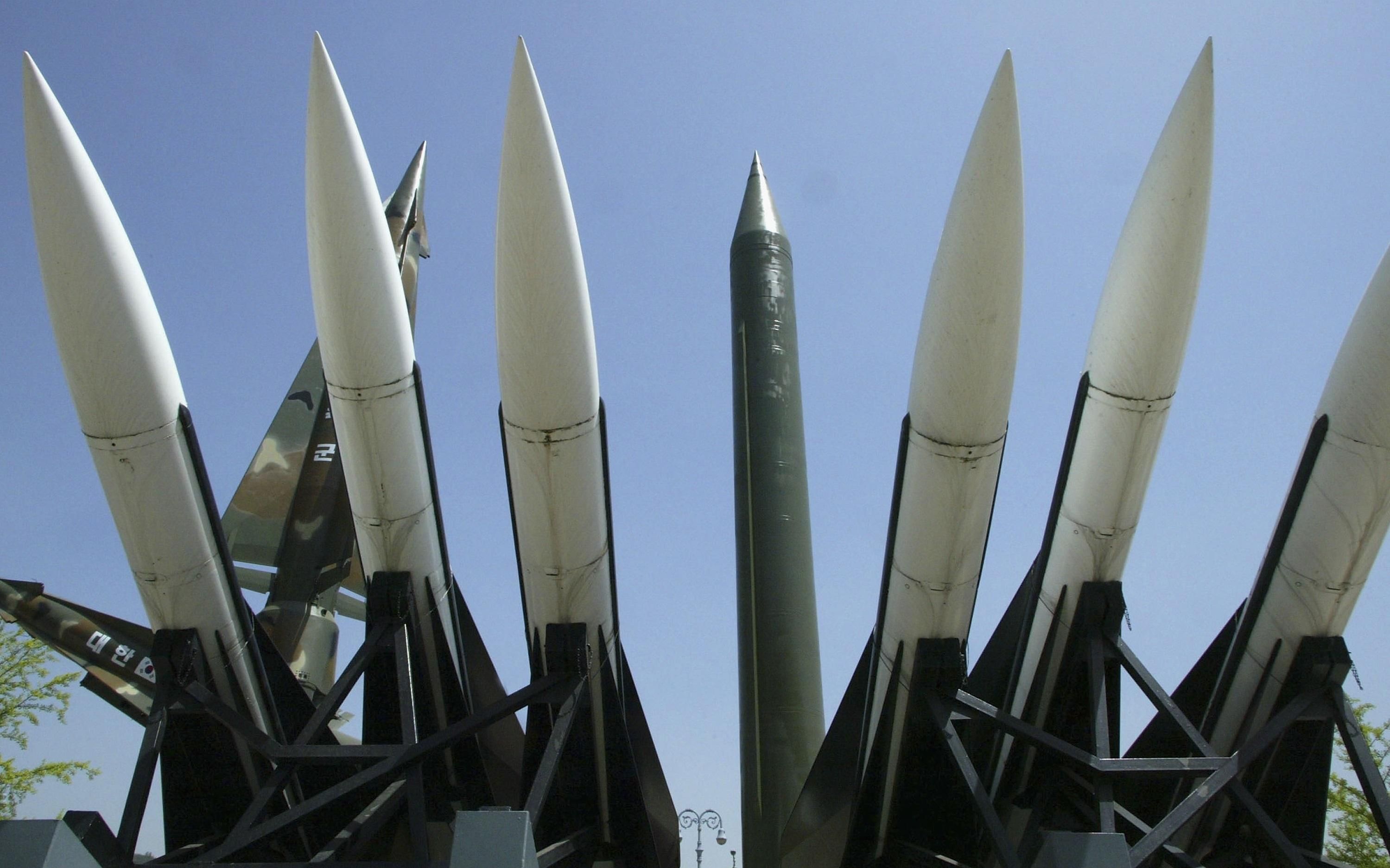 Північна Корея потривожила Японію запуском потужних ракет