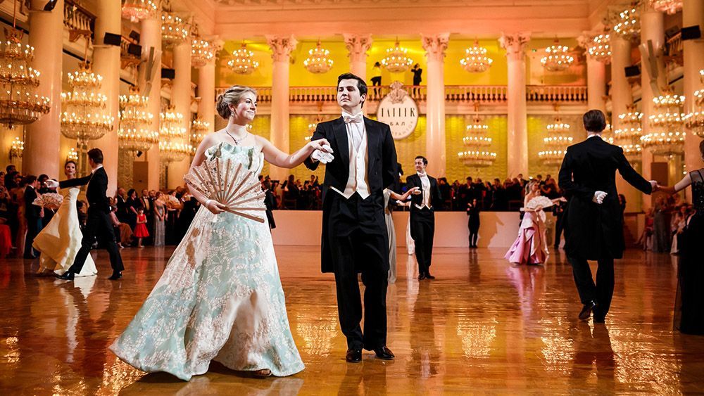 Волонтеры сделали удивительный подарок женщинам, которые воевали на востоке страны Волонтеры сделали удивительный подарок женщинам, которые воевали на востоке страны