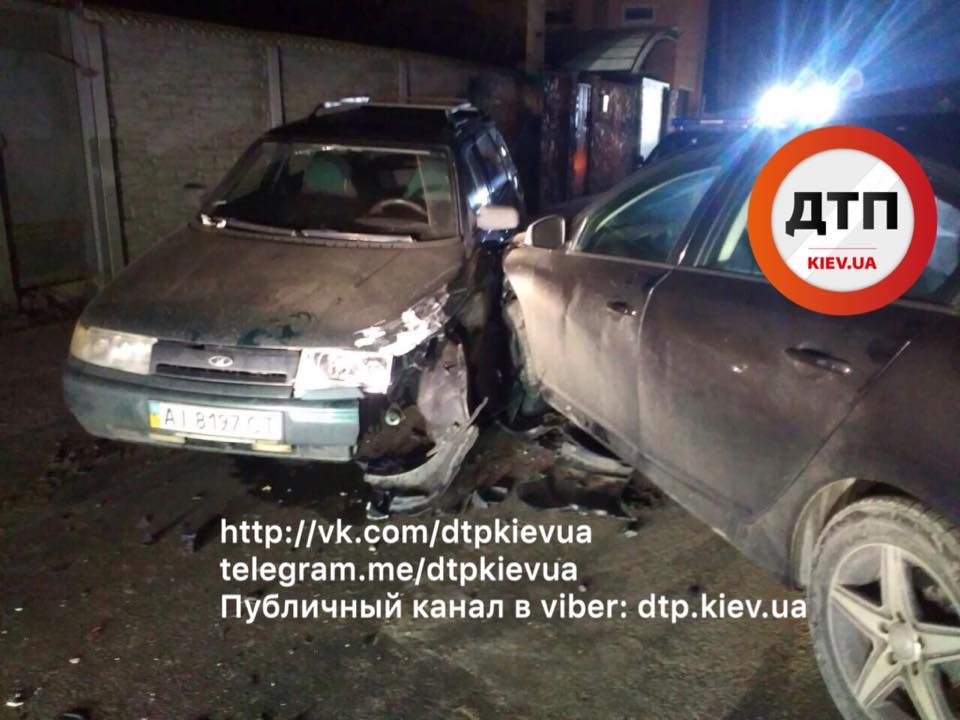 Нетверезий співробітник міністерства влаштував ДТП: опублікували фото Нетверезий співробітник міністерства влаштував ДТП: опублікували фото