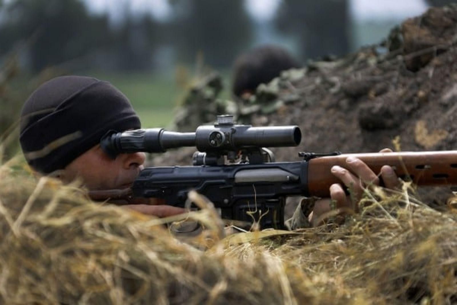 Волонтерів, які потрапили під обстріл, прооперували