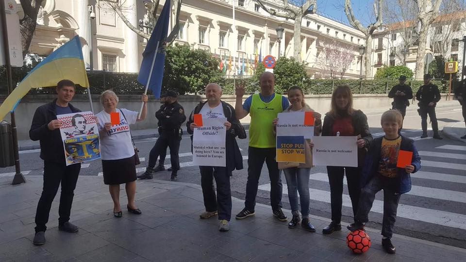 Украинцы вышли на протест в Мадриде