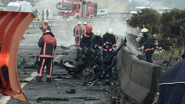 Вертолет с россиянами разбился в Стамбуле: появились жуткие кадры