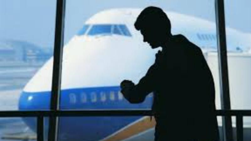 Тысячи людей вышли на забастовку в берлинских аэропортах Тысячи людей вышли на забастовку в берлинских аэропортах