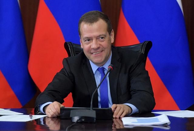 Медведев сделал неприятный сюрприз российским водителям