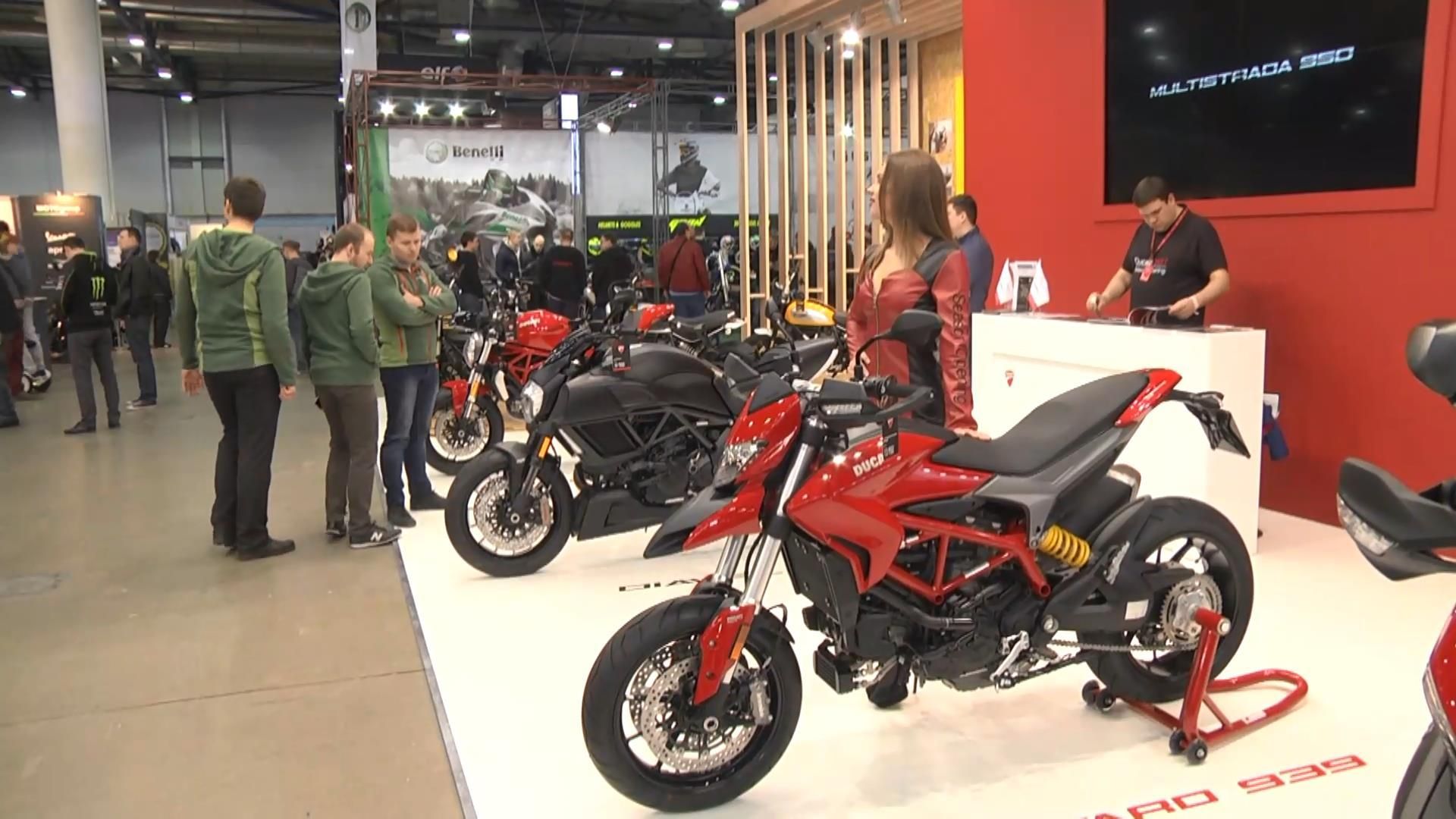 Від велосипедів до електромобілів: що цікавого представили на виставці Мотобайк у Києві Від велосипедів до електромобілів: що цікавого представили на виставці Мотобайк у Києві