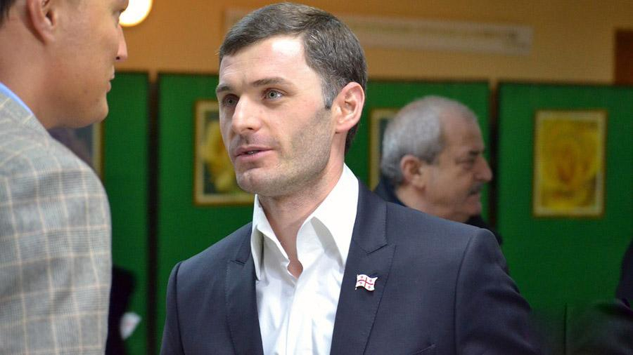 Эпопея с поиском знатока грузинского языка: почему Нишнианидзе никак не изберут меру пресечения