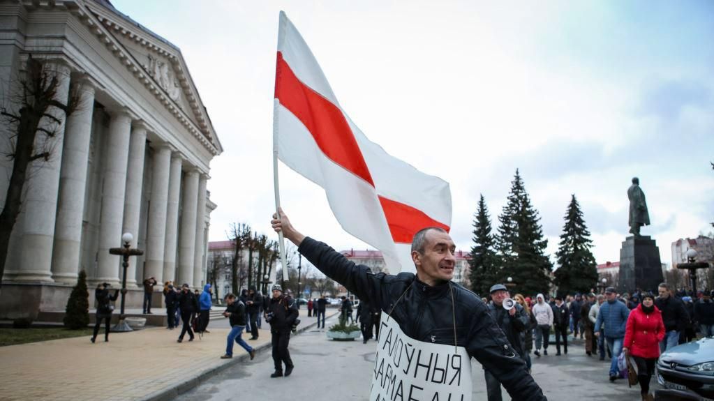 Білоруссю прокотилася хвиля арештів учасників "Маршів недармоїдів"