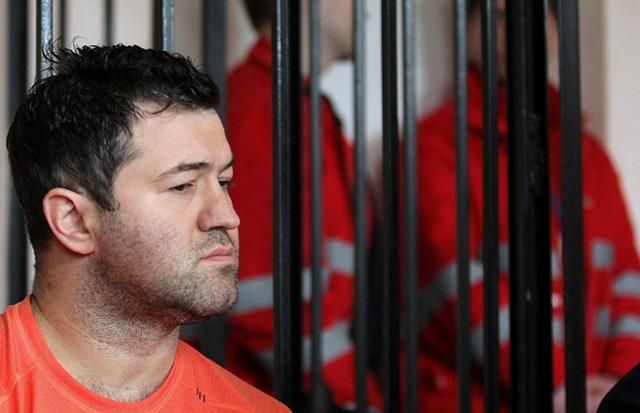 Насірова доставили до суду: під будівлю пригнали чимало нацгвардійців Насірова доставили до суду: під будівлю пригнали чимало нацгвардійців