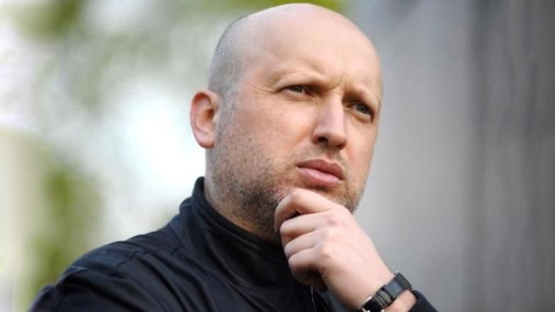 Нардеп-утікач: Турчинов та Лук'янчук вивели в офшори колосальну суму Нардеп-утікач: Турчинов та Лук'янчук вивели в офшори колосальну суму