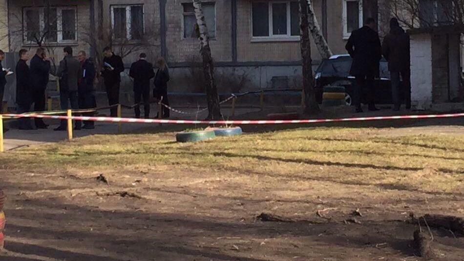 Чоловік застрелився у центрі Києва 