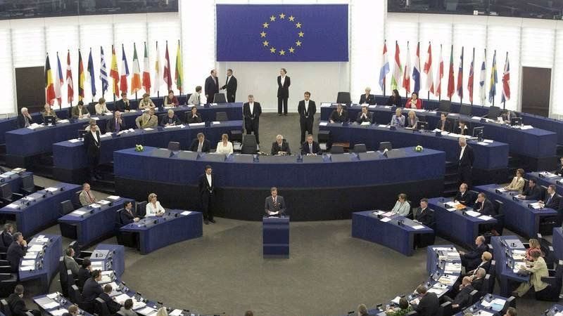 Европарламент проведет срочные дебаты относительно ситуации в Украине