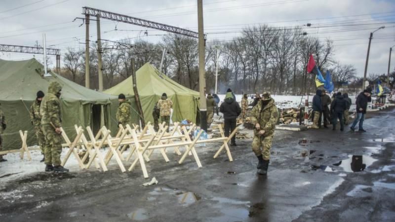 В Донецкой полиции говорят, что отпустили только 20 блокировщиков